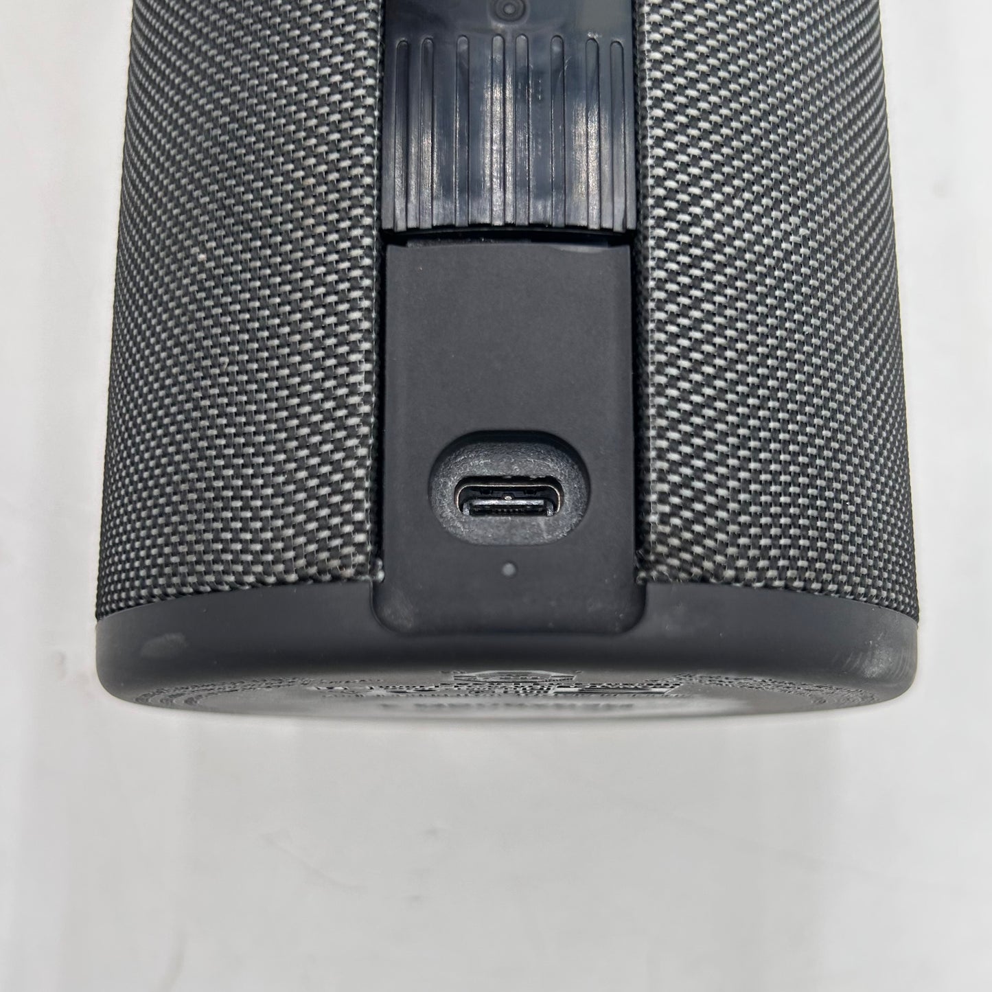 Ultimate Ears UE MegaBoom 4 Portable Waterproof Speaker Black SR0193