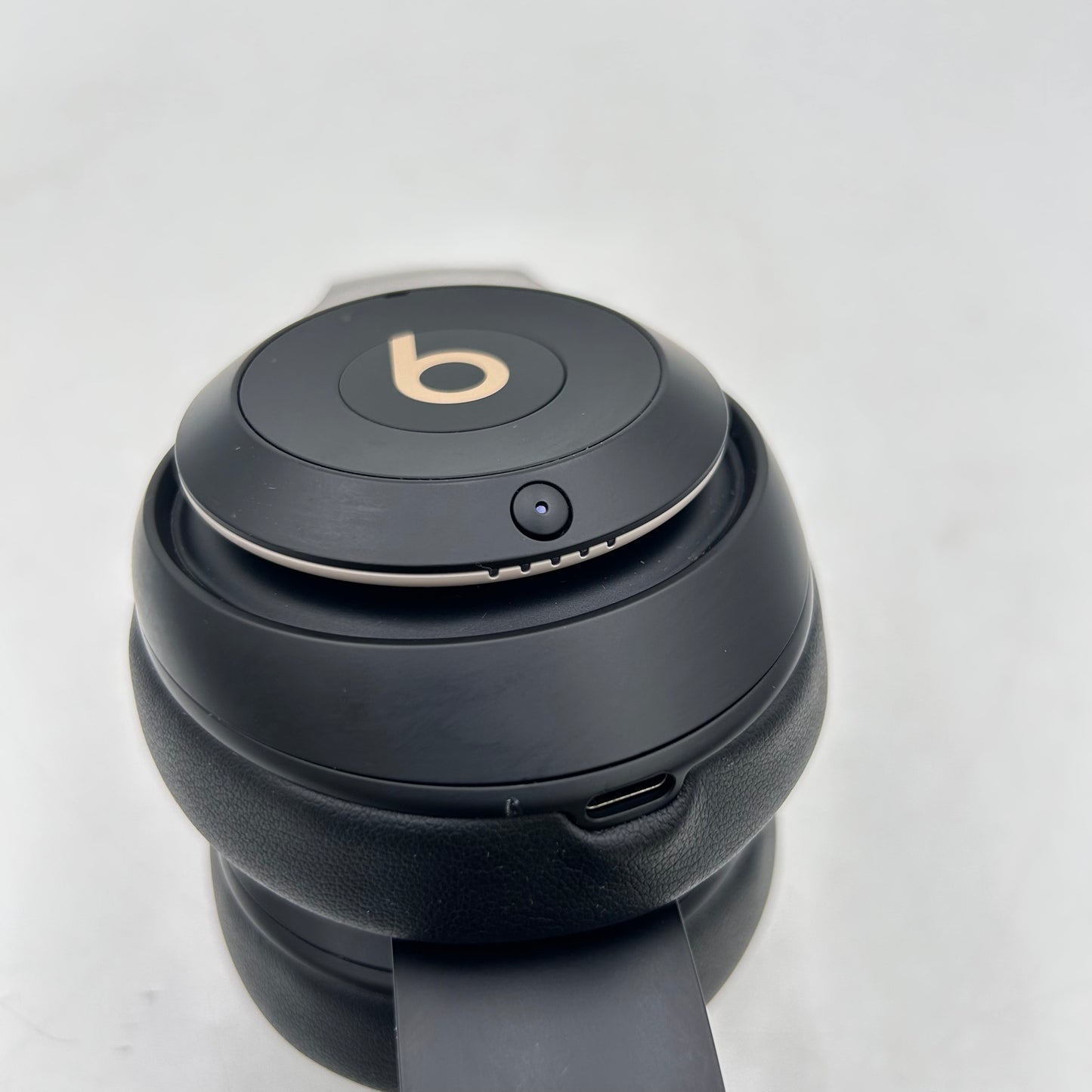 Beats Studio Pro Wireless Over-Ear Bluetooth Headphones Black Gold A2924