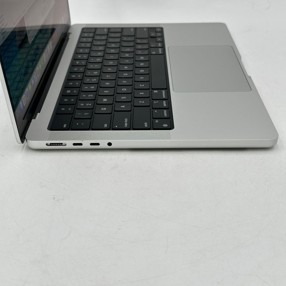2023 Apple MacBook Pro 14" M3 10C GPU 4.0GHz 8GB RAM 512GB SSD A2918