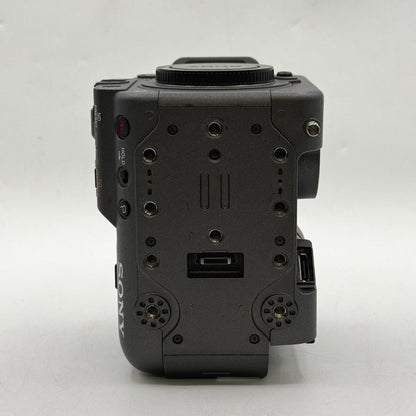 Sony Cinema Line FX6 10.2MP Full-Frame Digital Cinema Camera ILME-FX6V