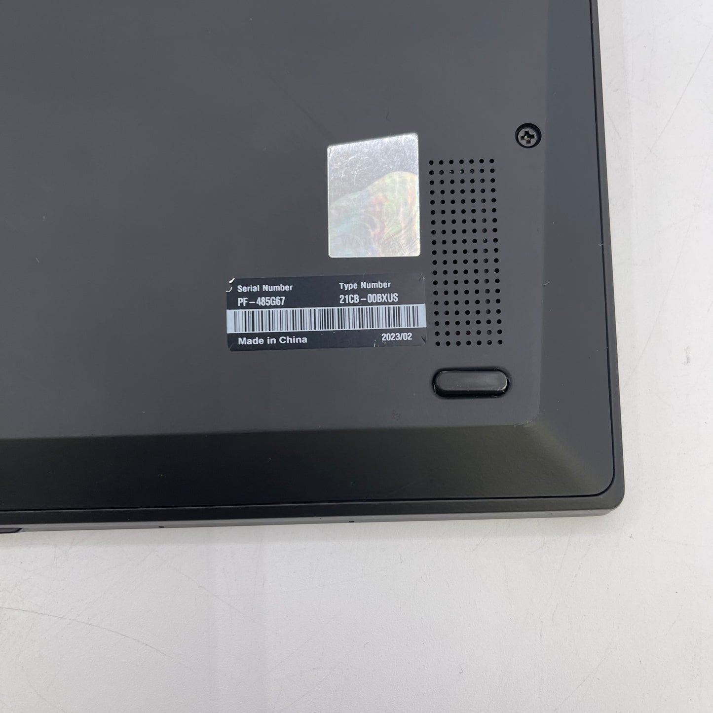 Lenovo ThinkPad X1 Carbon Gen 10 21CB00BXUS 14" i7-1265U 1.8GHz 16GB RAM 1TB SSD