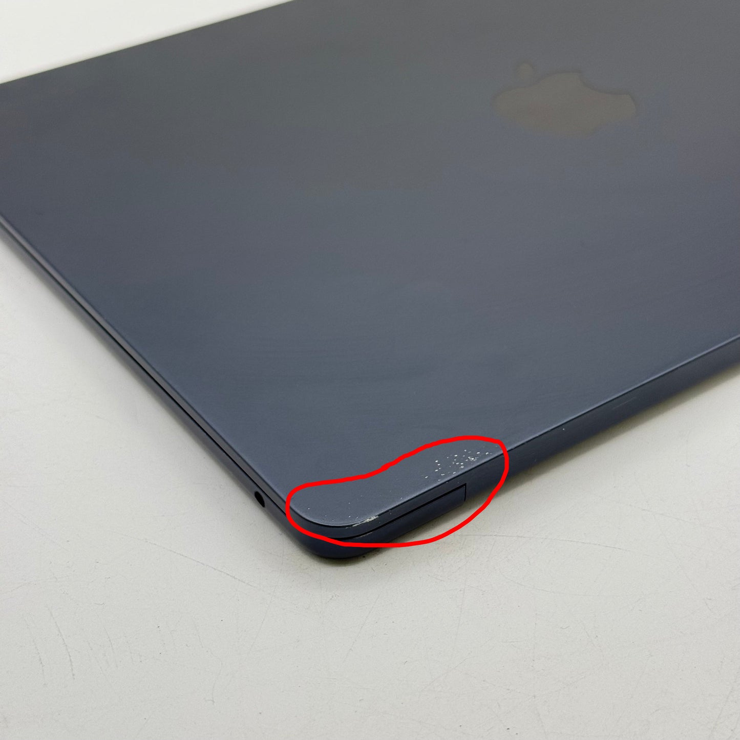 2022 Apple MacBook Air 13.6" M2 8C GPU 3.5GHz 8GB RAM 256GB SSD A2681