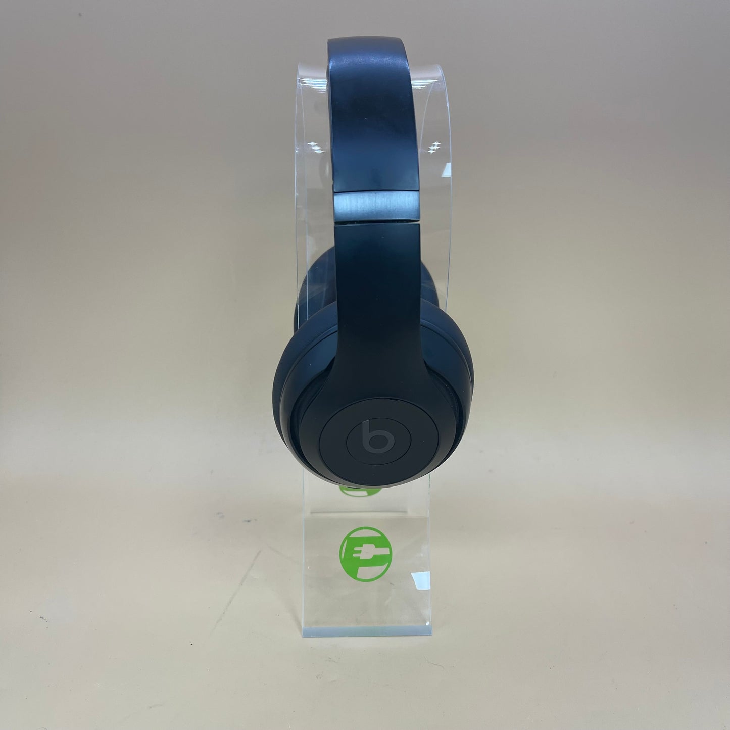 Beats Studio Pro Wireless Over-Ear Bluetooth Headphones Black A2924