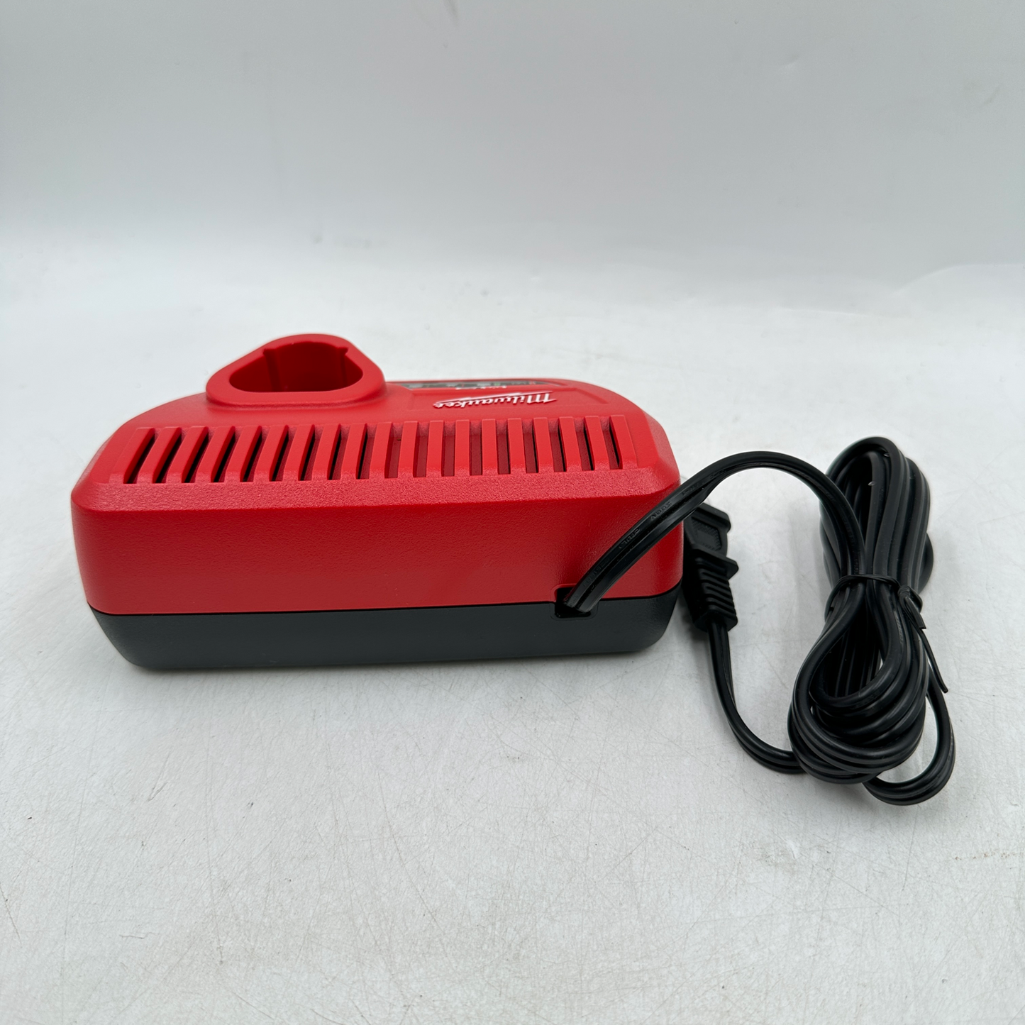 Milwaukee 48-59-2401 120V Battery Charger