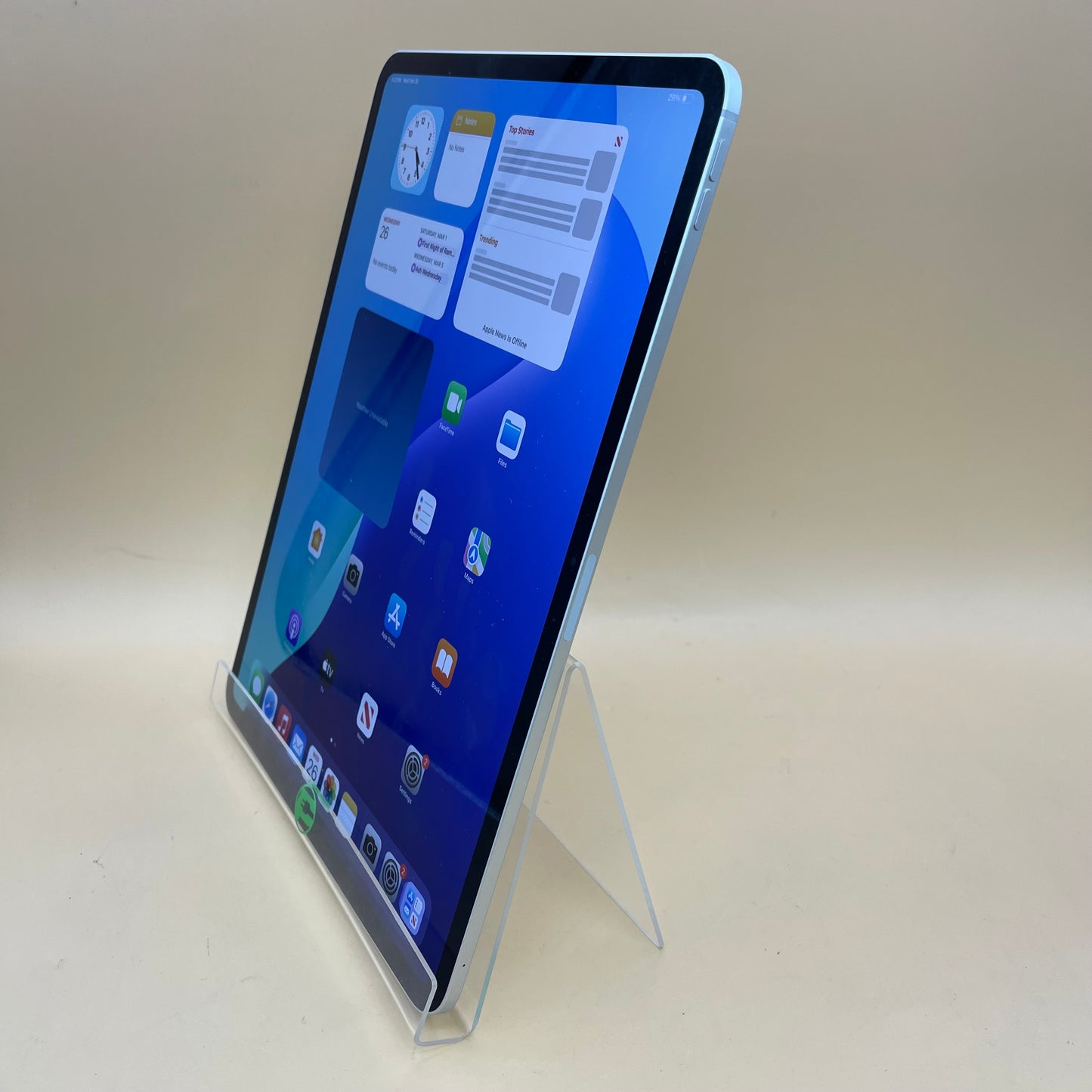 WiFi Only Apple iPad Pro 13" M4 256GB 18.1.1 Silver A2925