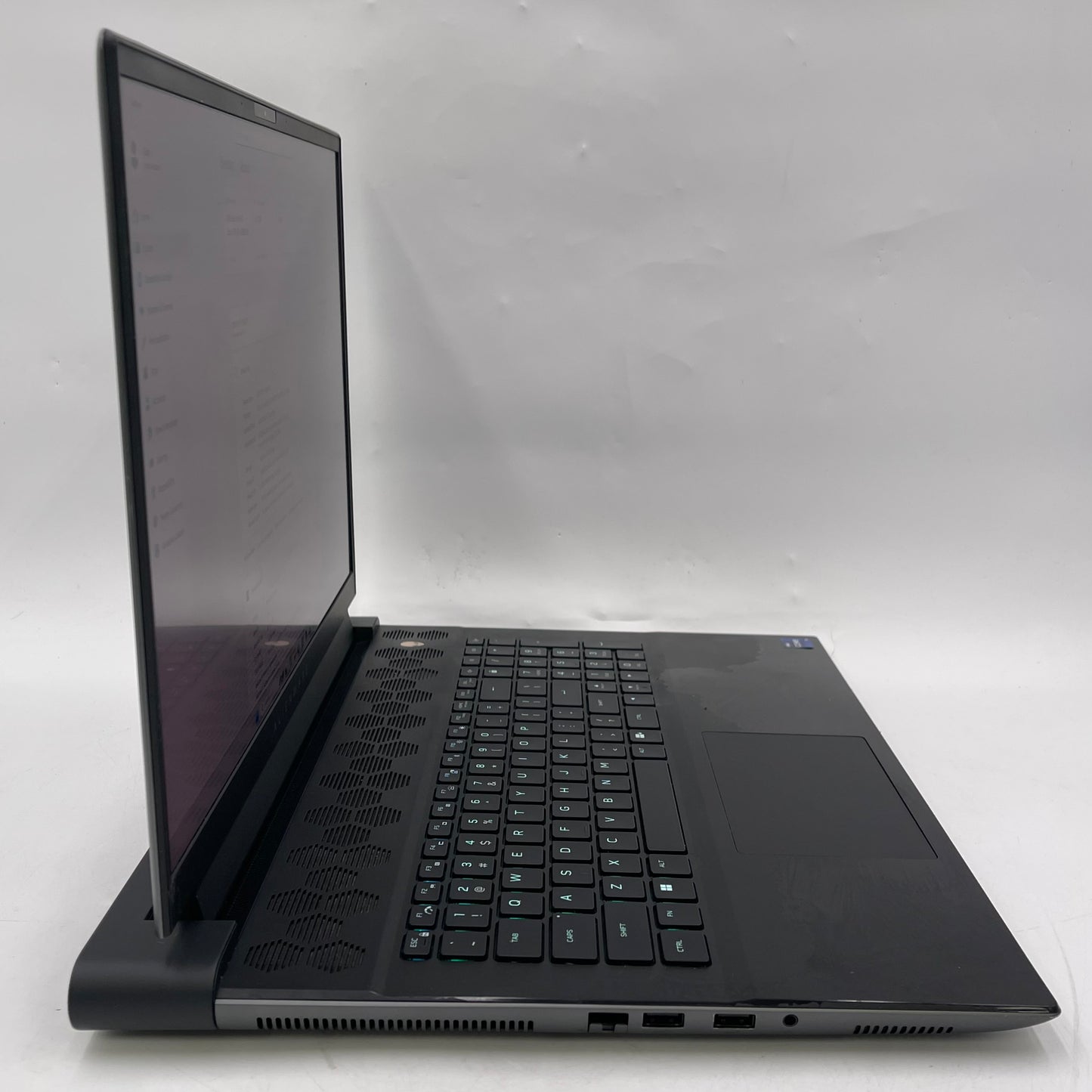 Alienware M18 R1 18" i9-13980HX 2.2GHz 64GB RAM 8TB SSD GeForce RTX 4090 Read