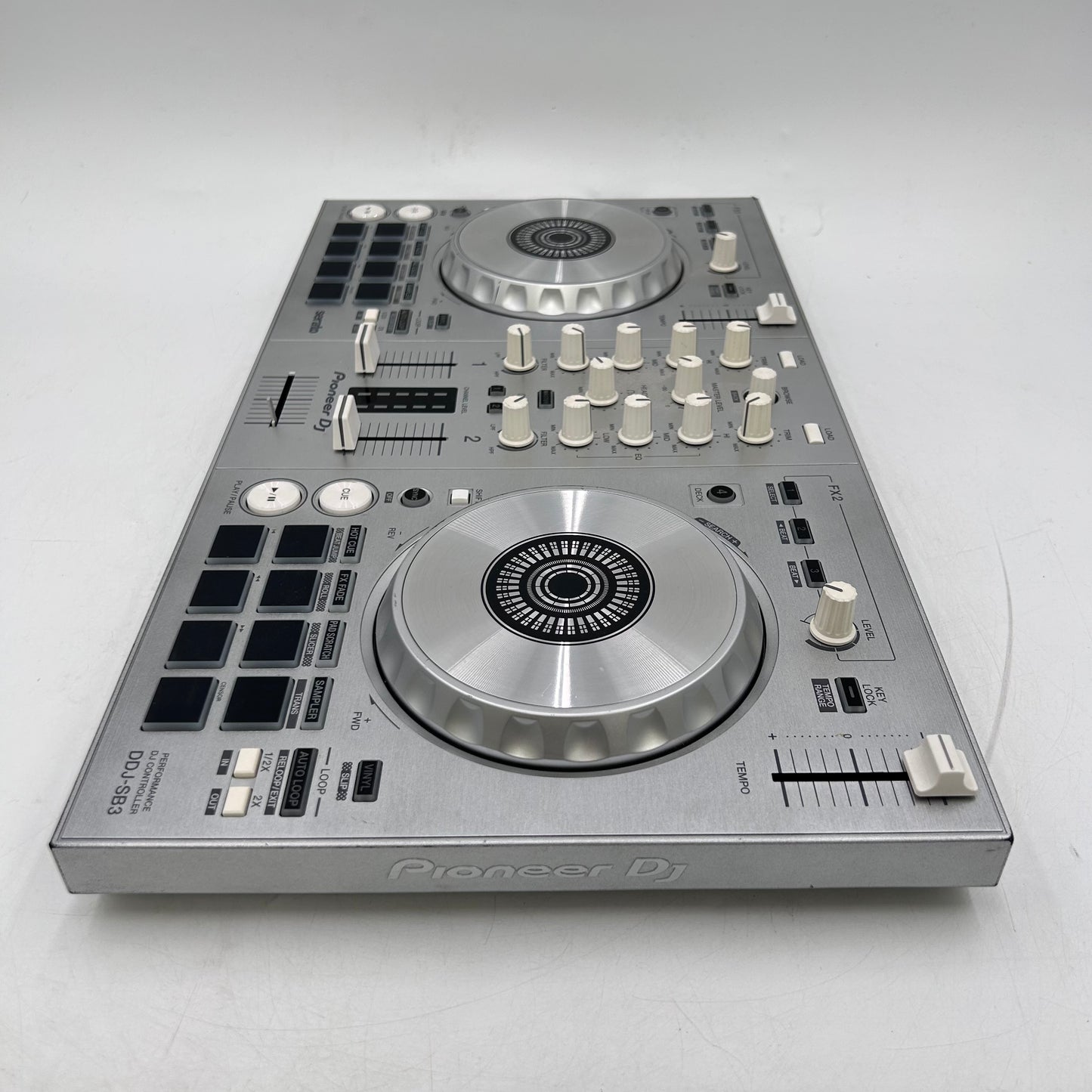 Pioneer DJ DDJ-SB3 2-Channel DJ controller Read