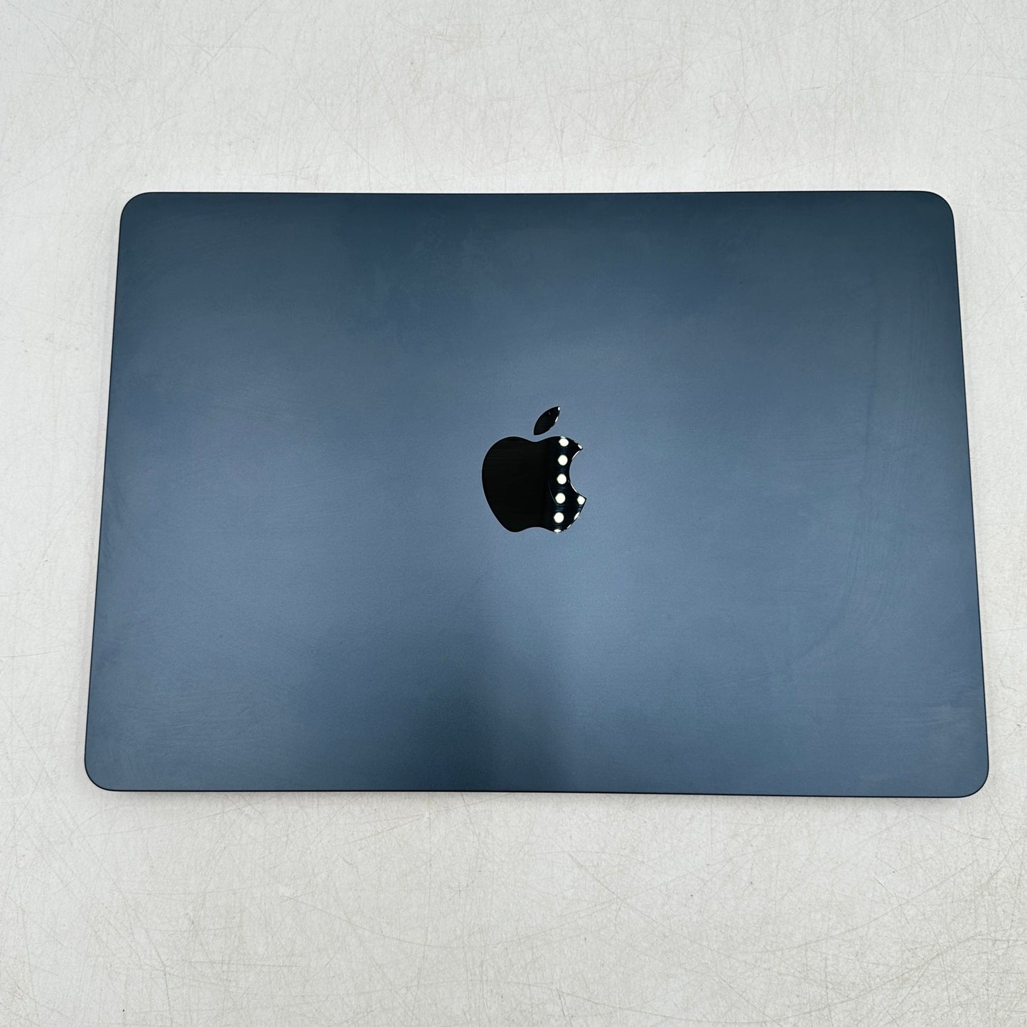2024 Apple MacBook Air 13.6" M3 8C GPU 4.0GHz 8GB RAM 256GB SSD MRXV3LL/A