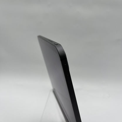Unlocked Apple iPad Pro 12.9" 5th Gen 2TB Silver NHP43LL/A w/ Pencil & Keyboard