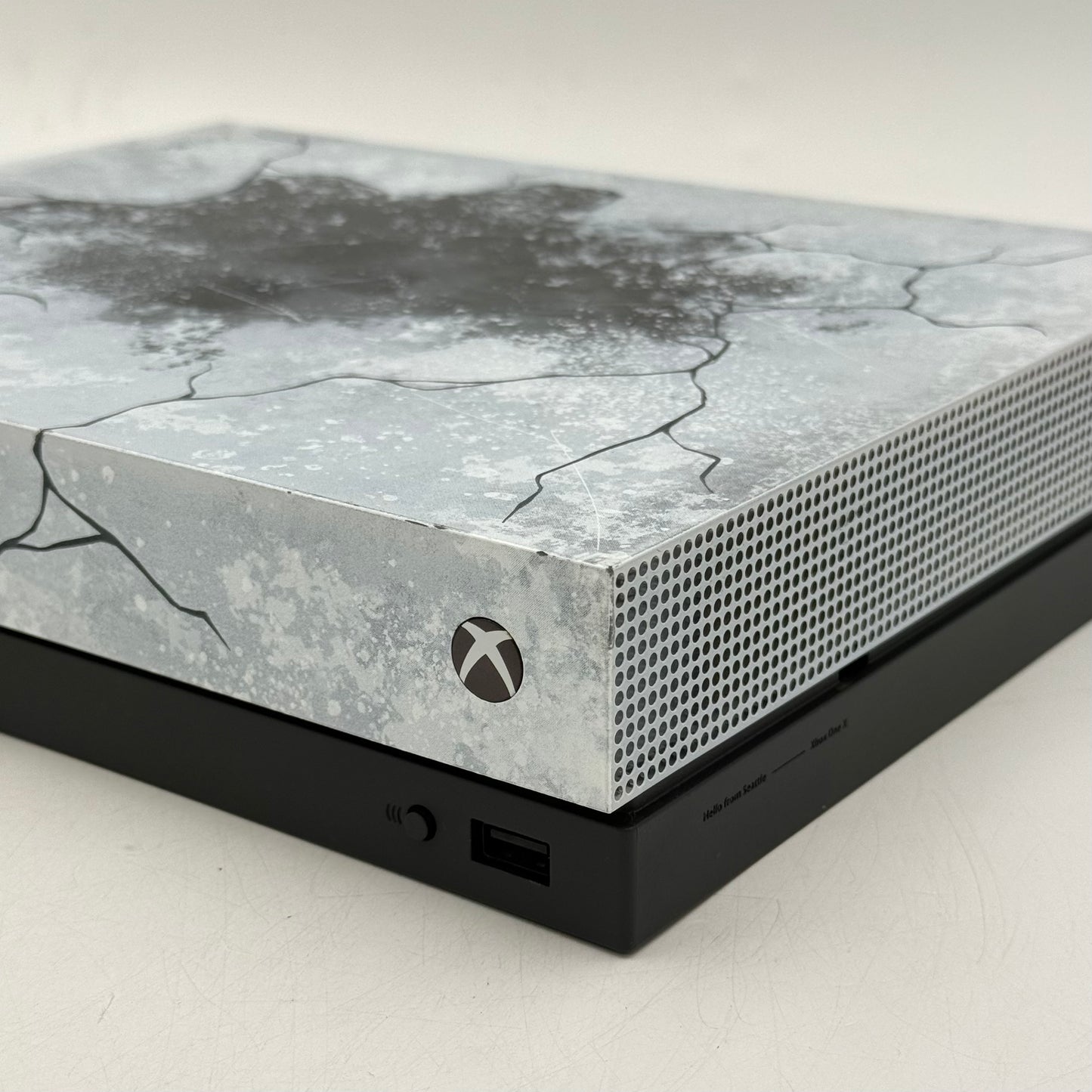 Microsoft Xbox One X 1TB Console Gaming System Gears 5 Limited Edition 1787