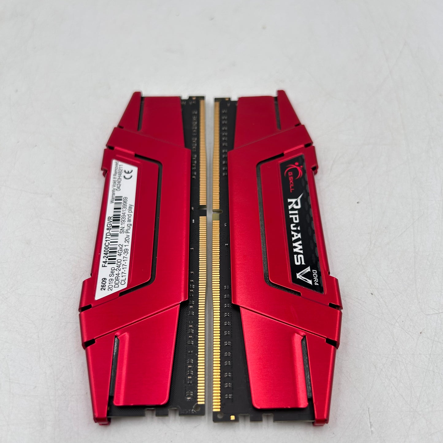 G.Skill Ripjaws V 8GB (2x4GB) RAM DDR4 2400MHz F4-2400C17D-8GVR