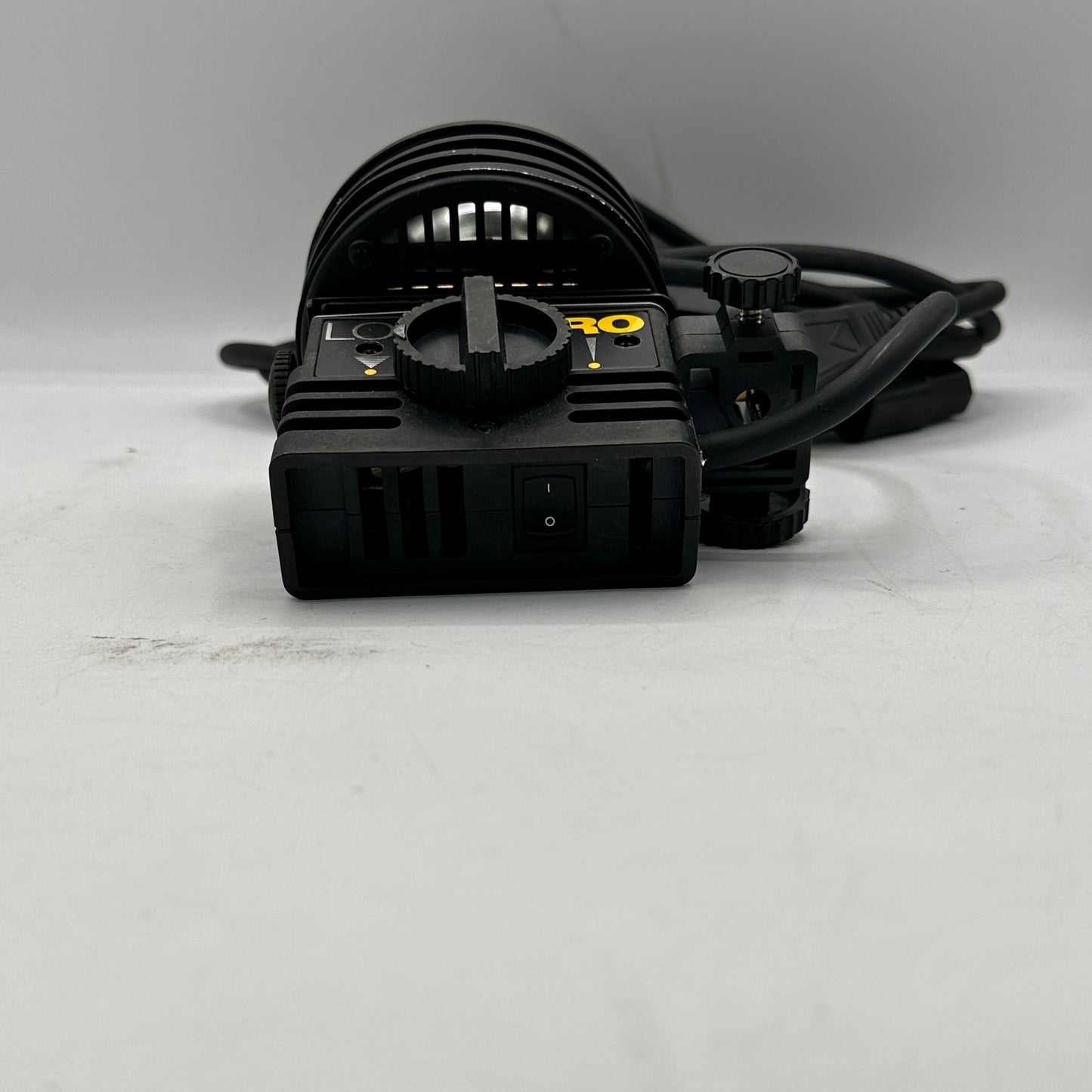 Lowel Pro light Focusing Flood Light p2-10