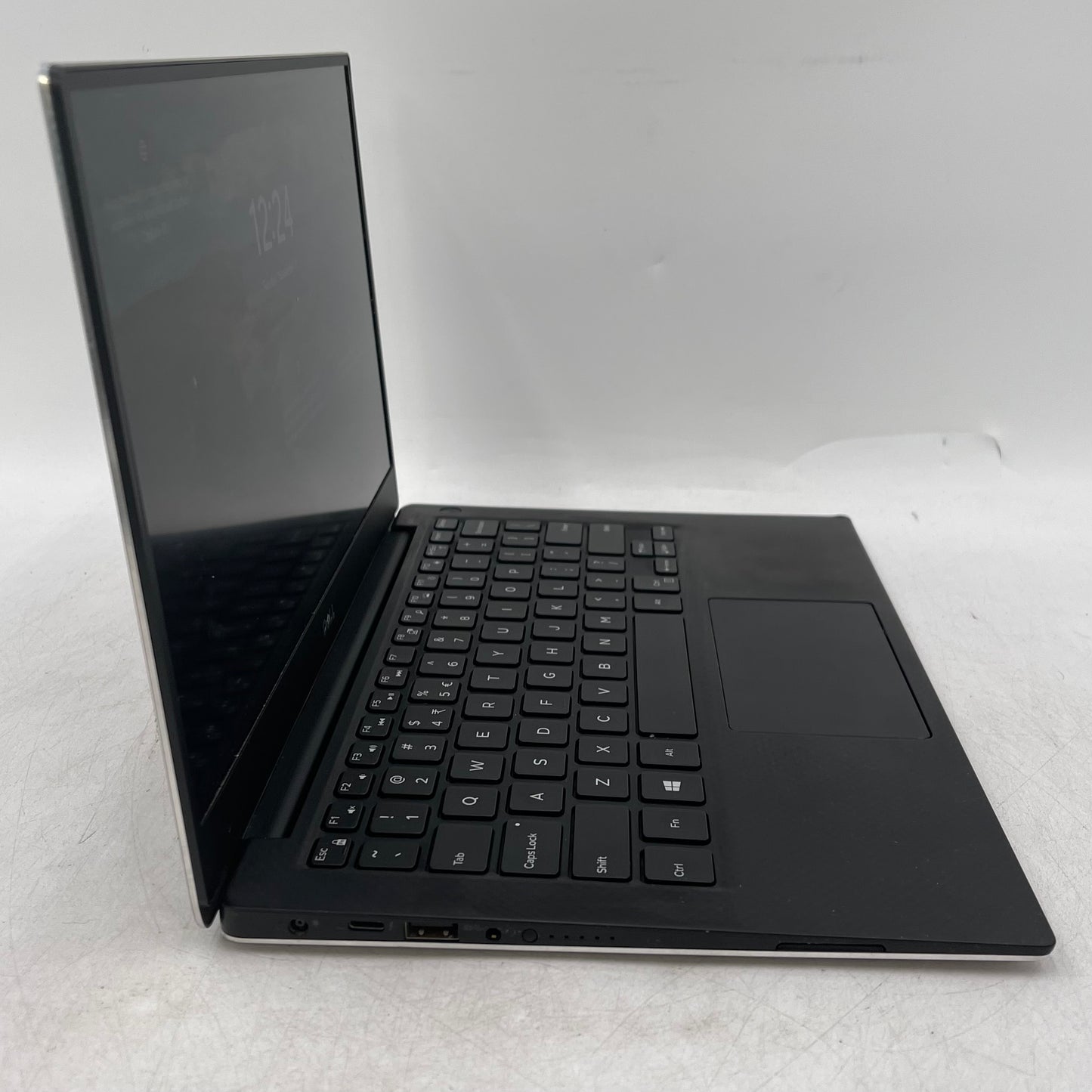 Dell XPS 9360 13.3" i7-8550U 2.0GHz 8GB RAM 256GB SSD