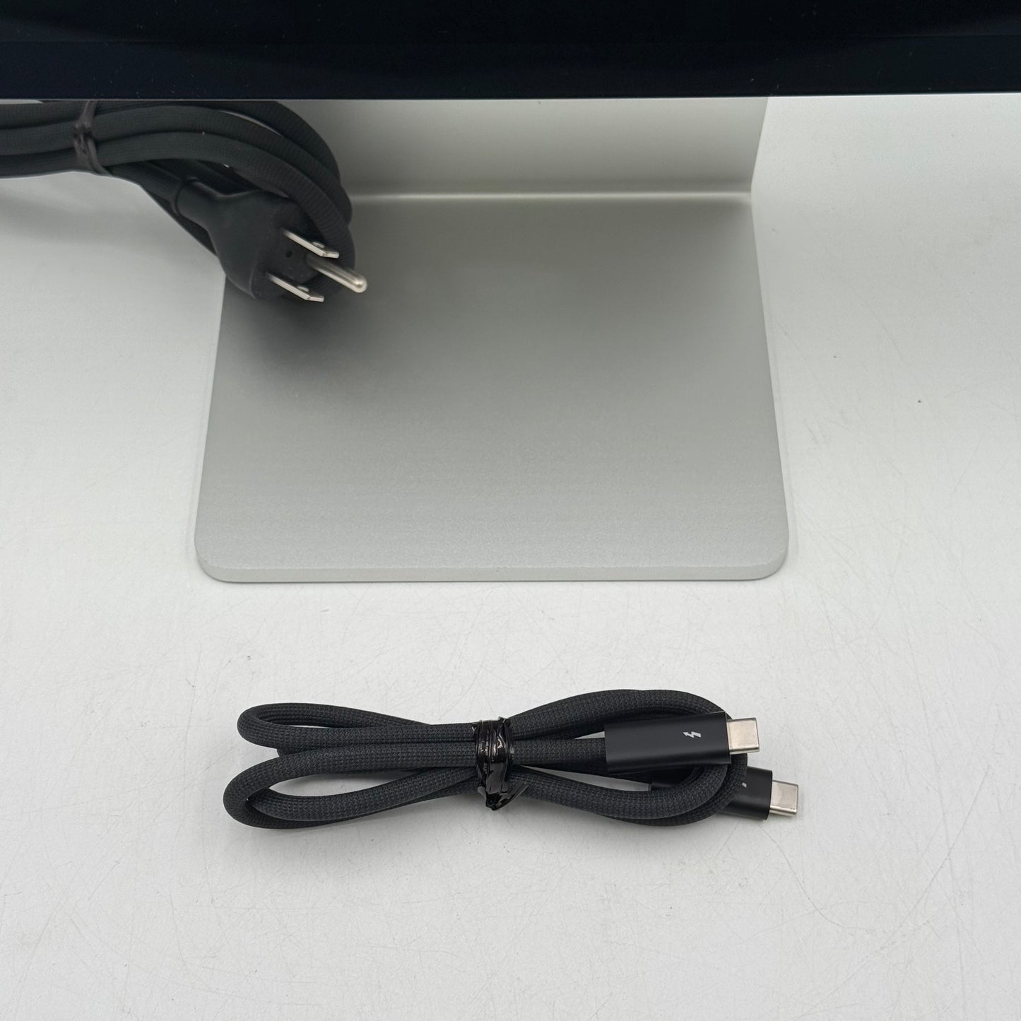Apple Studio Display 27" 5K Retina Monitor Standard Glass 5K Retina A2525