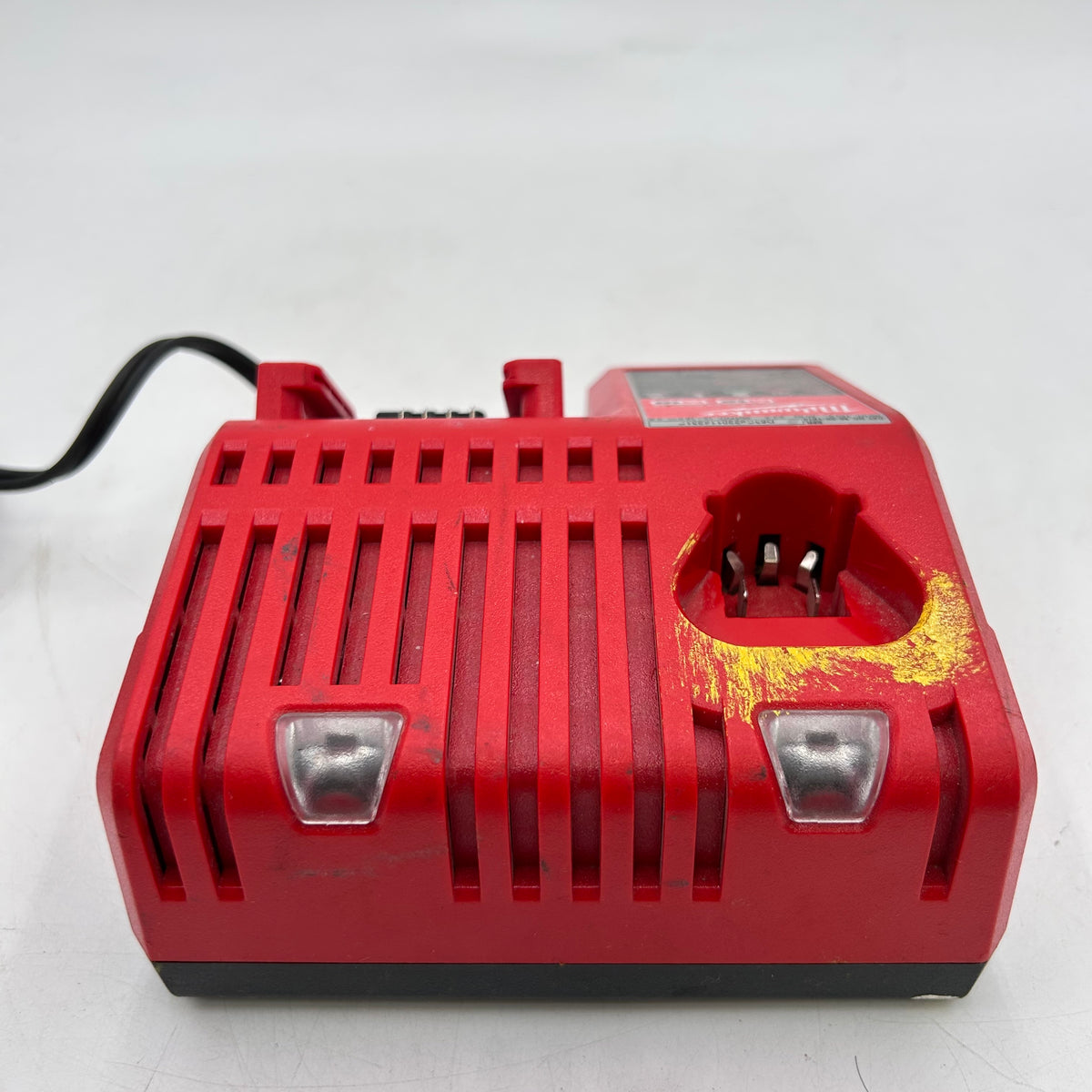 Milwaukee 48-59-1812 M12 & M18 Multi-Voltage Charger