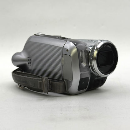 Panasonic 3CCD Optical Image Stabilizer MiniDV Digital Camcorder PV-GS300
