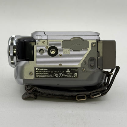 Panasonic 3CCD Optical Image Stabilizer MiniDV Digital Camcorder PV-GS300