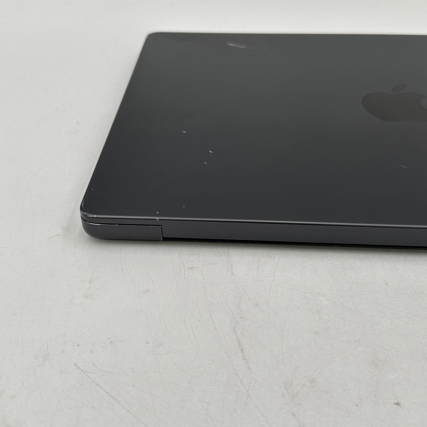 2023 Apple MacBook Pro 14" M3 Pro 14C GPU 4.0GHz 18GB RAM 512GB SSD A2992