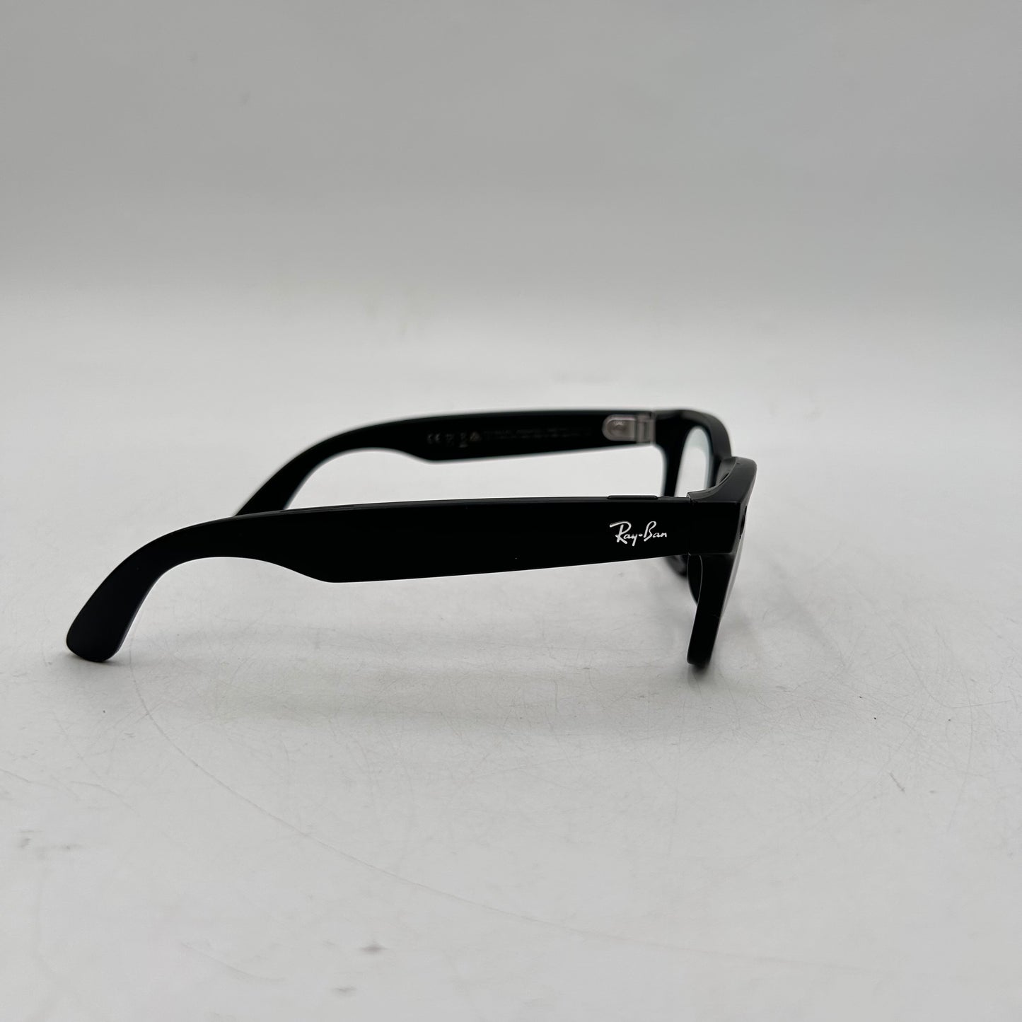Ray-Ban Meta Wayfarer Gen 2 Matte Black Standard RW4012 AI Smart Glasses Read