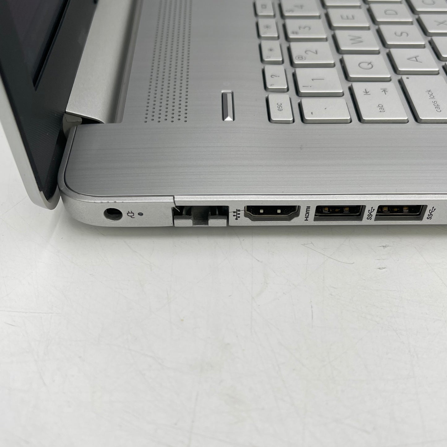 HP 17-by3065st 17.3" i5-1135G7 1.0GHz 8GB RAM 1TB HDD 120GB SSD