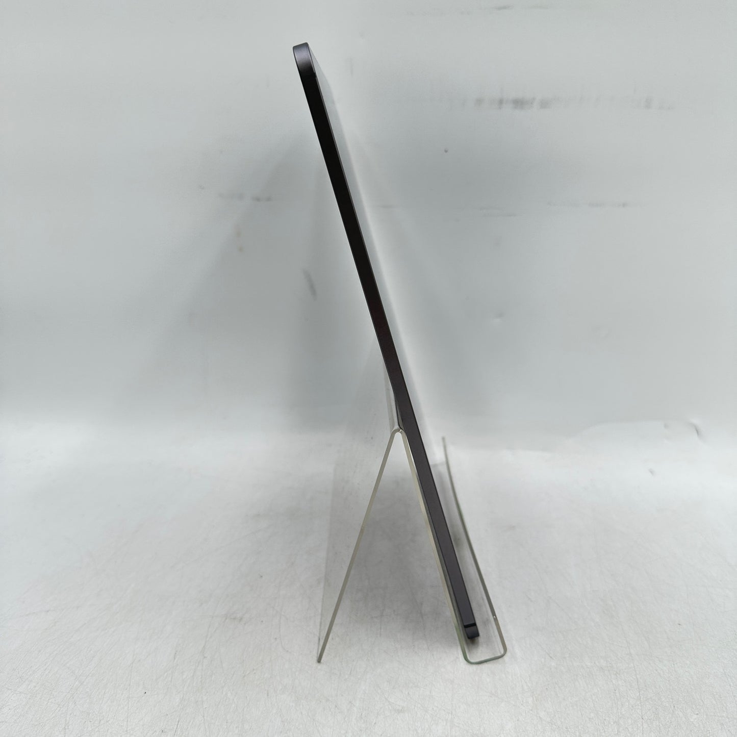Unlocked Apple iPad Air 13" M2 512GB Space Gray MV703LL/A