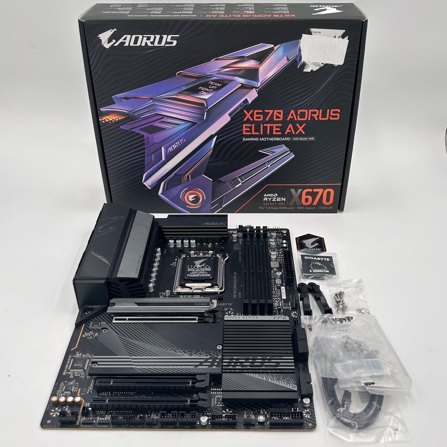 Gigabyte X670 AORUS ELITE AX AM5 ATX AMD DDR5 Motherboard