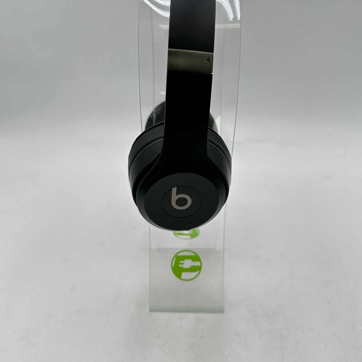 Beats Solo4 Wireless On-Ear Bluetooth Headphones Black MUW23LL/A