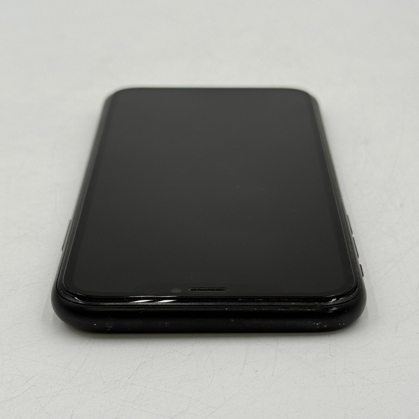 Broken Unlocked Apple iPhone XR 128GB MT192ZA/A Cracked Screen