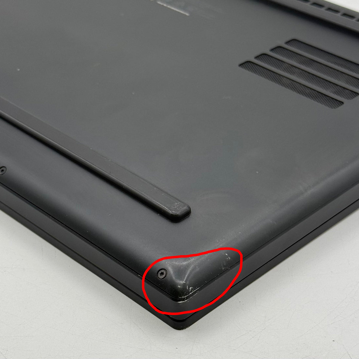 Razer Blade 15 Base RZ09-0328 15.6 i7-10750H 16GB RAM 512GB SSD GeForce RTX 2060