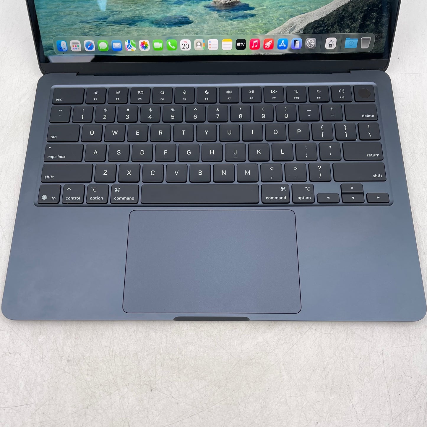 2025 Apple MacBook Air 13.6" M4 8C GPU 4.5GHz 16GB RAM 256GB SSD A3240