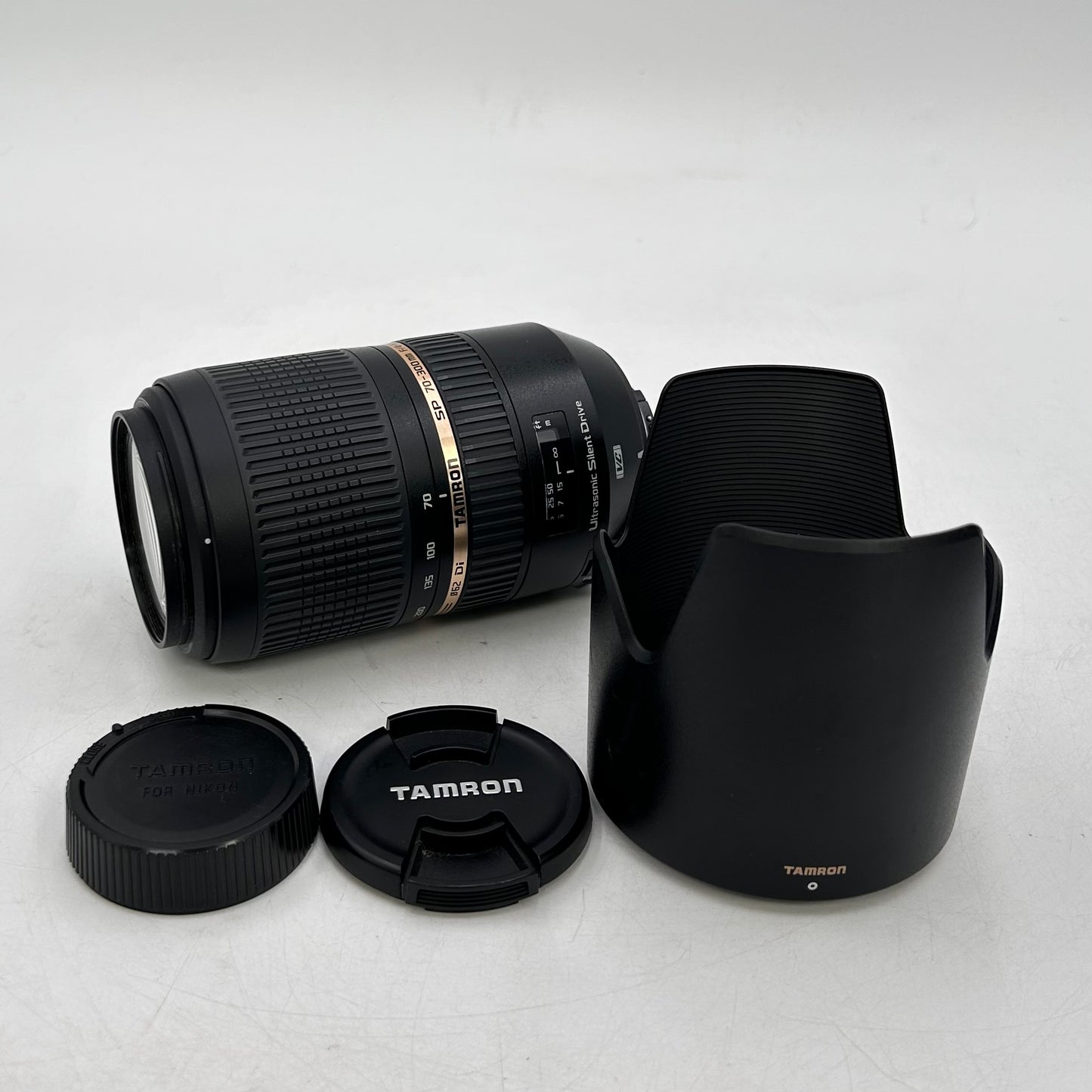Tamron SP 70-300mm f/4-5.6 A005 Di For Nikon F Mount Zoom Lens