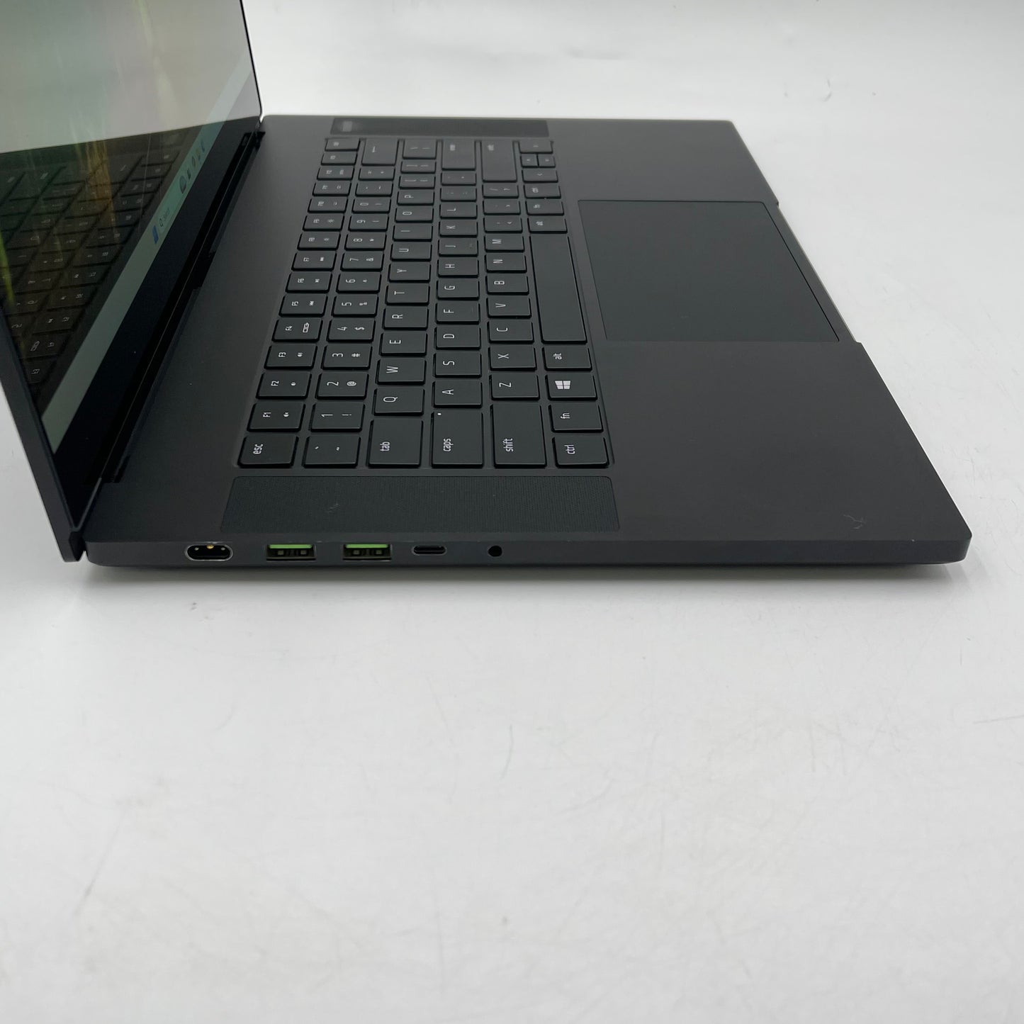 Razer Blade 15 i7-10875H 2.3GHz 40GB RAM 1TB SSD GeForce RTX 2080 Super Max-Q