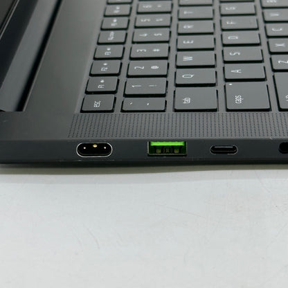 Razer Blade 14 Ryzen AI 9 365 2.0GHz 64GB RAM 2TB SSD GeForce RTX 5070