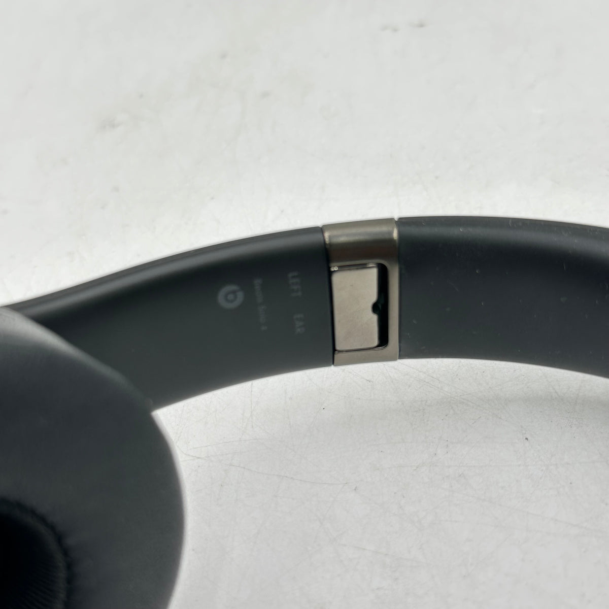 Beats Solo4 Wireless On-Ear Bluetooth Headphones Black MUW23LL/A