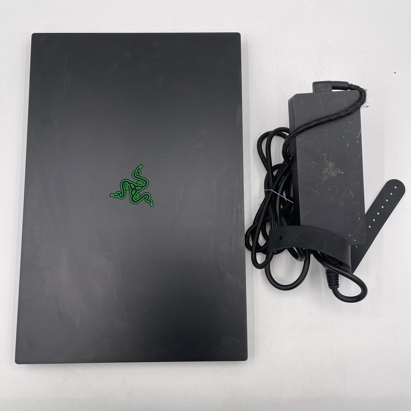 Razer Blade 17 RZ09-0423 17.3" i7-12800H 2.4GHz 16GB RAM 1TB GeForce RTX 3060