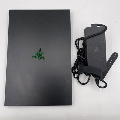 Razer Blade 17 RZ09-0423 17.3" i7-12800H 2.4GHz 16GB RAM 1TB GeForce RTX 3060