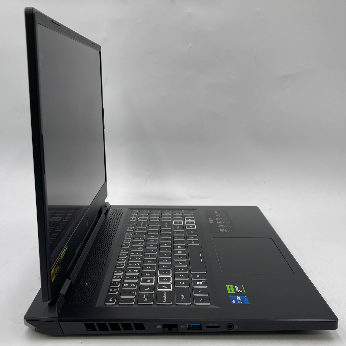 Acer Nitro 17 17.3" i7-13700H 2.4GHz 16GB RAM 1TB SSD GeForce RTX 4060