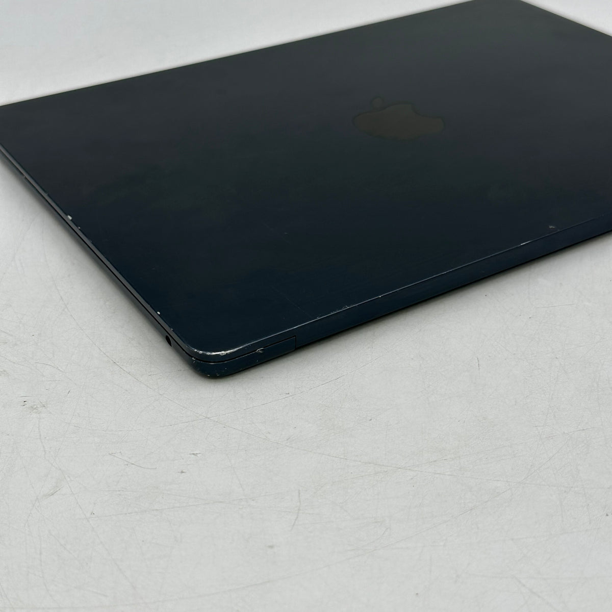 2022 Apple MacBook Air 13.6" M2 8C GPU 3.5GHz 8GB RAM 256GB SSD A2681