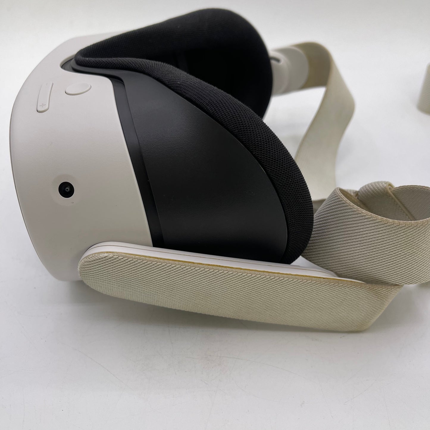 Meta Quest 3S 128GB Standalone All-in-One VR Headset KW49CM