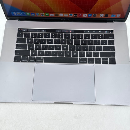 2017 Apple MacBook Pro 15" i7-7700HQ 2.8GHz 16GB RAM 256GB SSD Space Gray READ