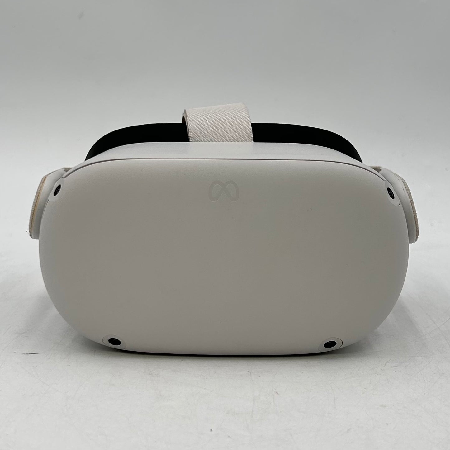 Oculus Quest 2 128GB Standalone All-in-One VR Headset KW49CM