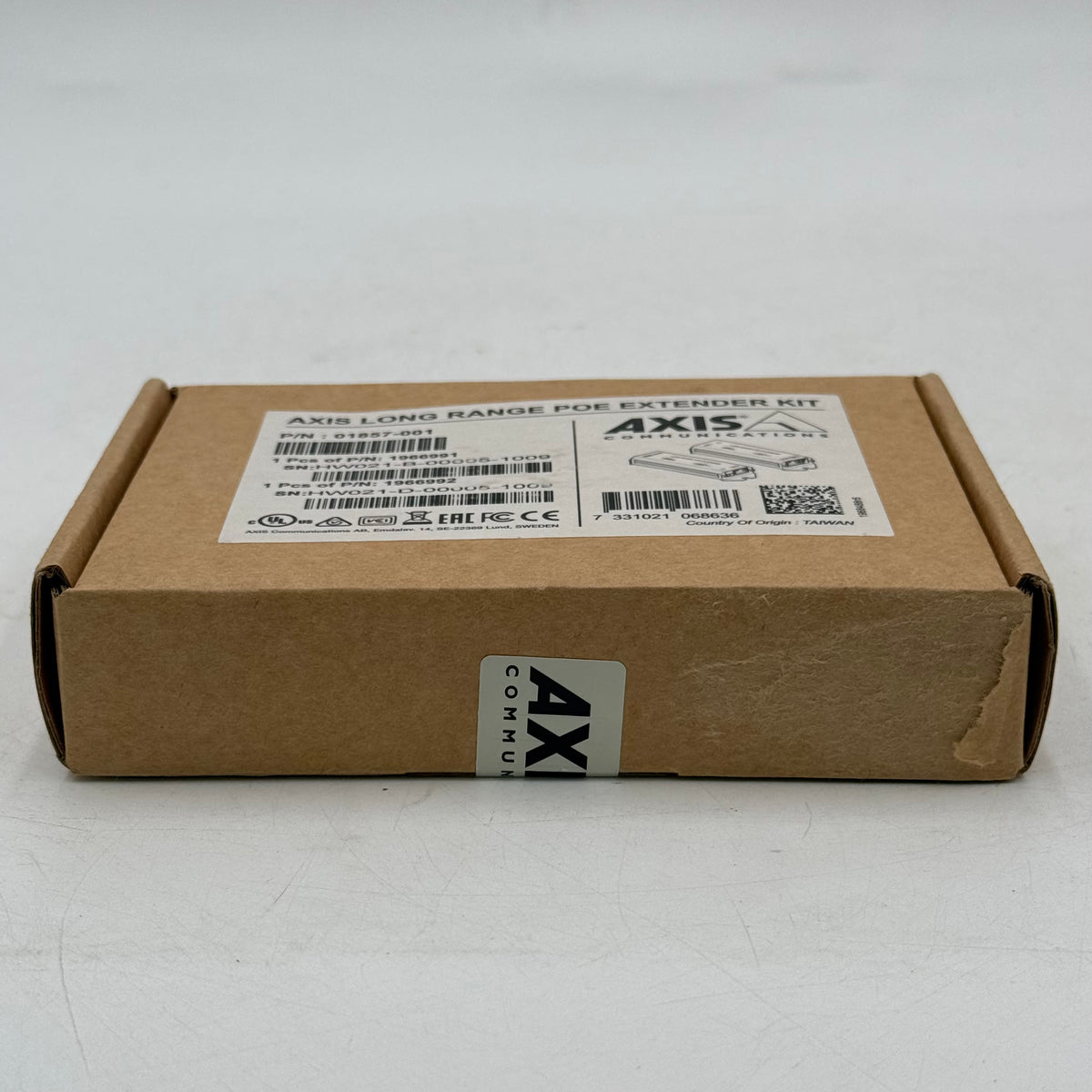 New Axis Long Range POE Extender Kit 01857-001