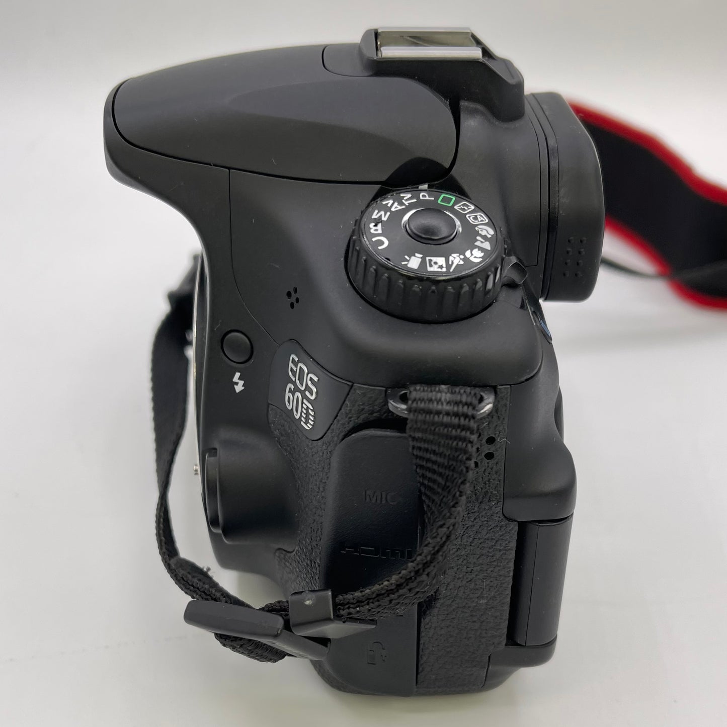 Canon EOS 60D 18.0MP Digital SLR DSLR Camera