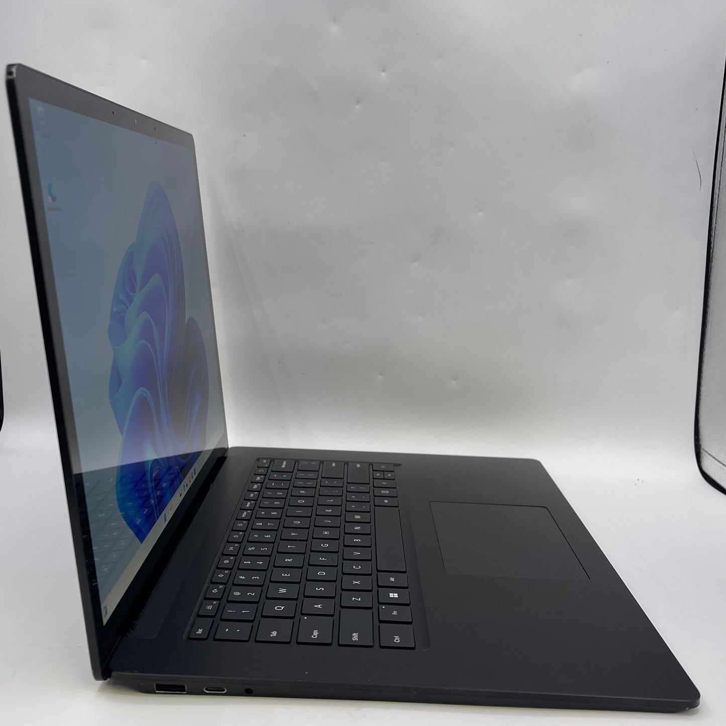 Microsoft Surface Laptop 5 1979 i7-1265U 2.7GHz 32GB RAM 1TB Remotely Managed