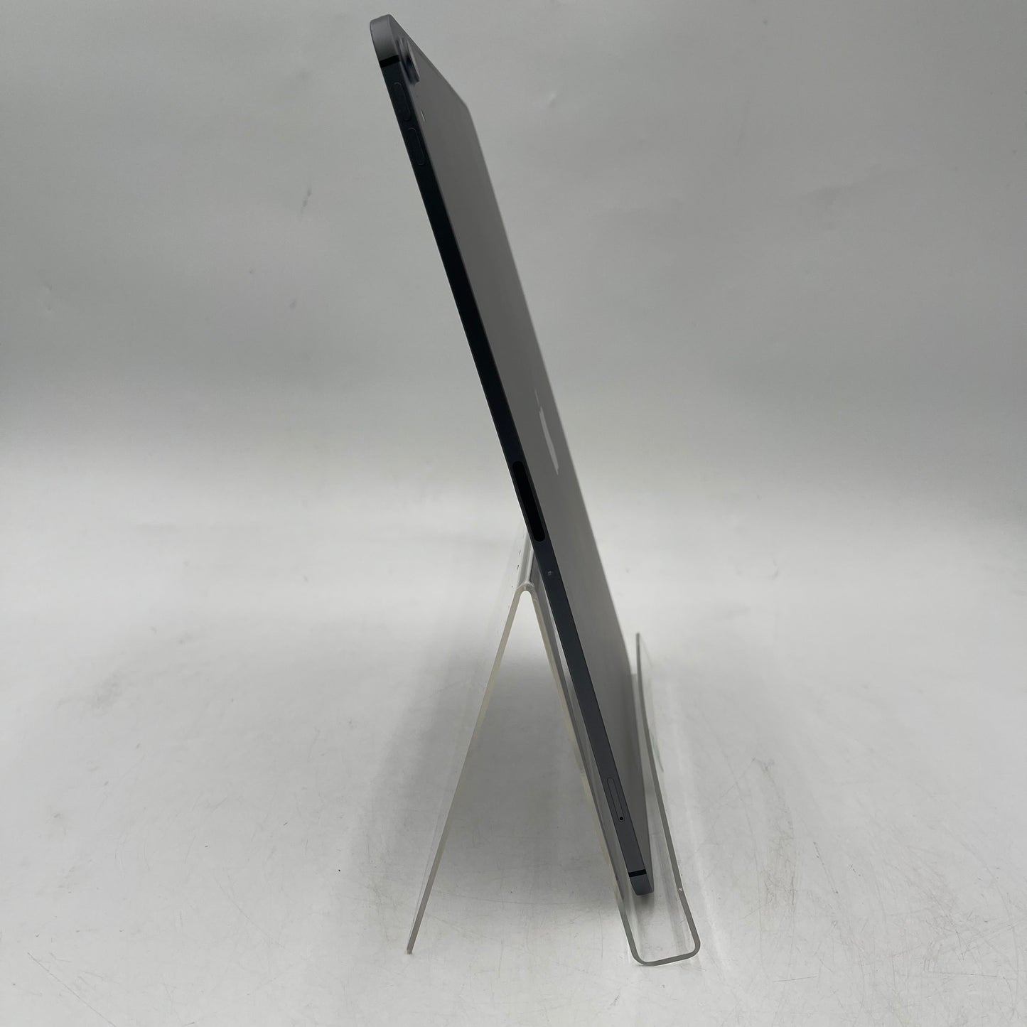 Unlocked Apple iPad Pro 12.9" 3rd Gen 256GB Space Gray MTJ02LL/A