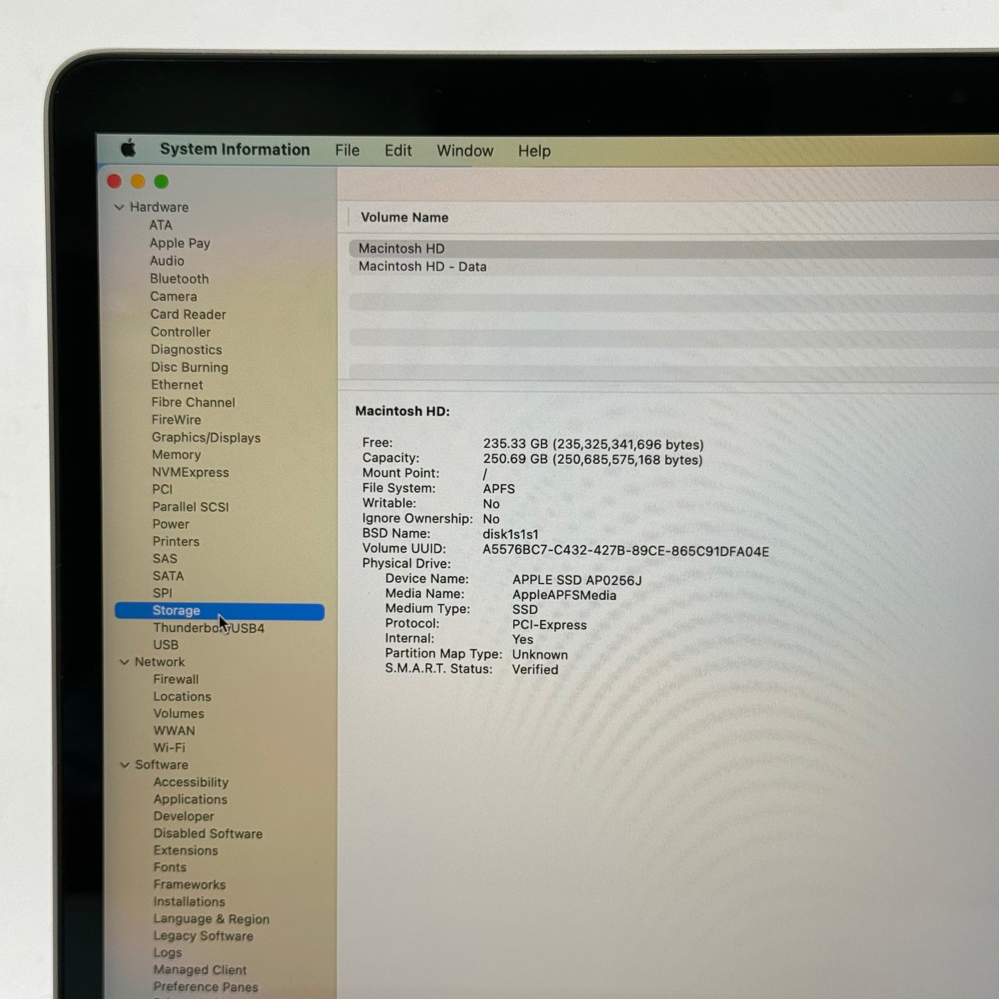 2017 Apple MacBook Pro 13.3" i5 3.1GHz 8GB RAM 256GB SSD Space Gray A1706 READ