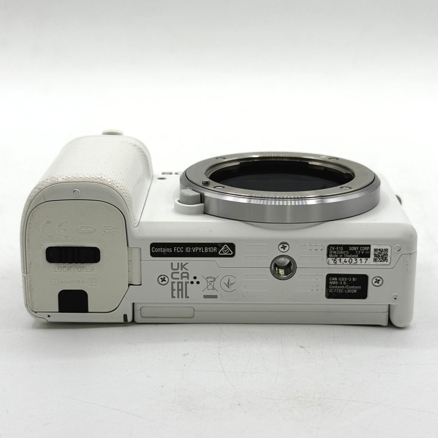 Sony ZV-E10 24.2MP Mirrorless Interchangeable Lens Camera With SLR Magic 50mm Lens