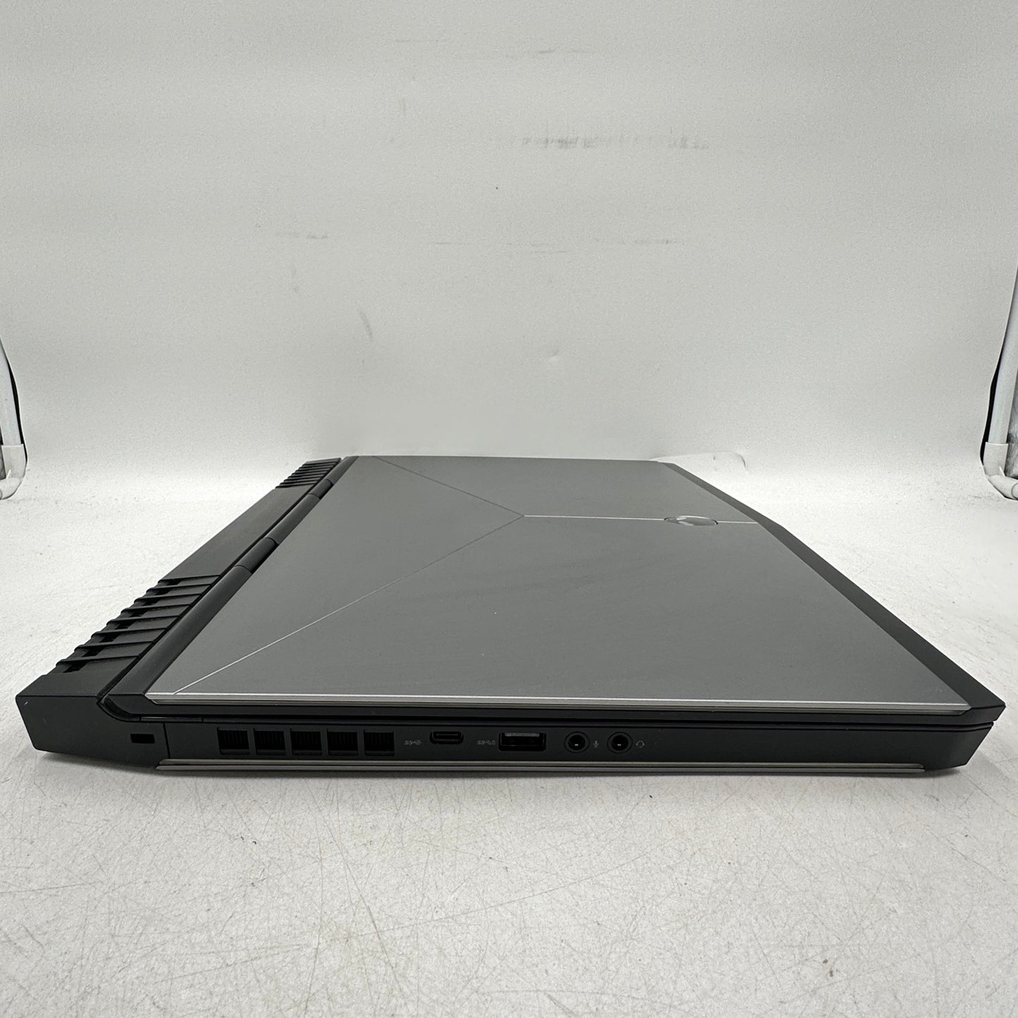 Alienware 15 R4 15.6" i9-8950HK 2.9GHz 32GB RAM 512GB SSD 1TB HDD GTX1080