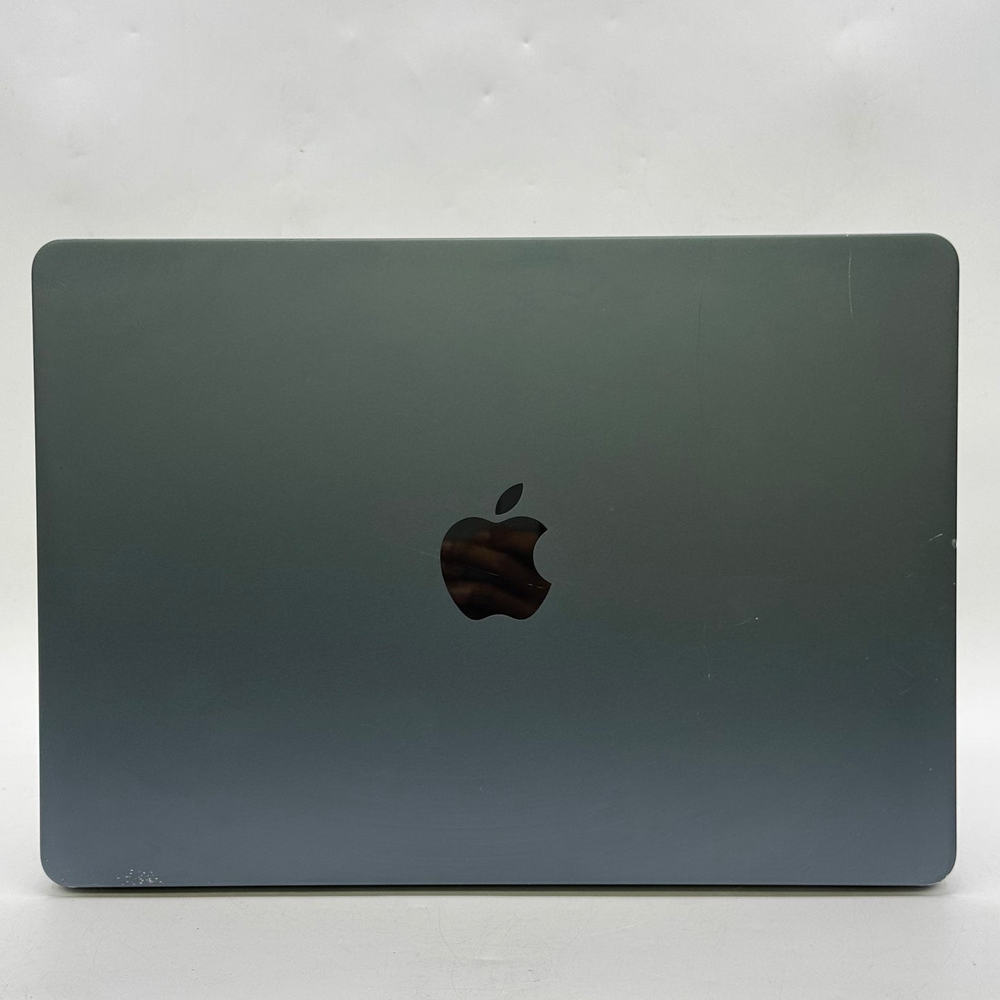 2022 Apple MacBook Air 13.6" M2 8C GPU 3.5GHz 8GB RAM 256GB SSD A2681