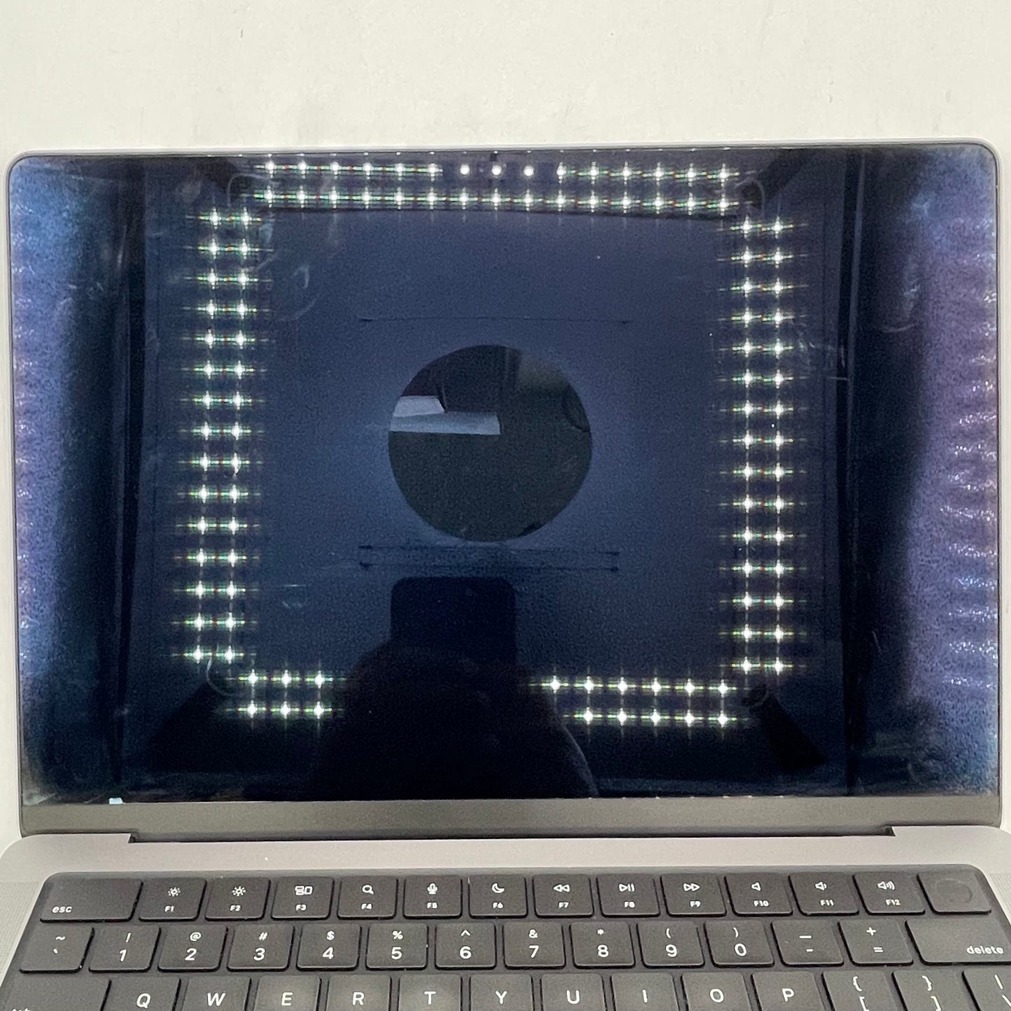Broken 2024 Apple MacBook Pro M3 8C GPU 16GB RAM 512GB SSD A2918 Read